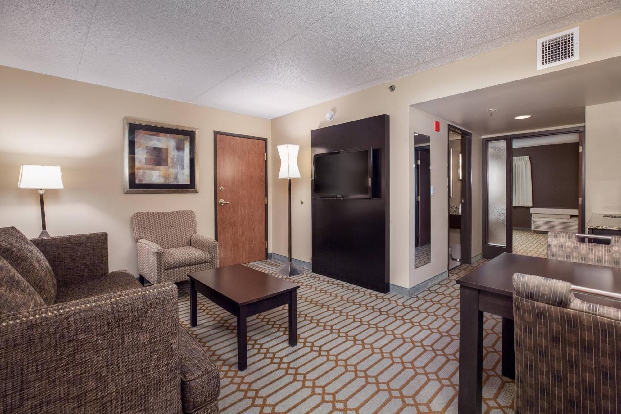Delta Hotels By Marriott Fargo Exterior photo